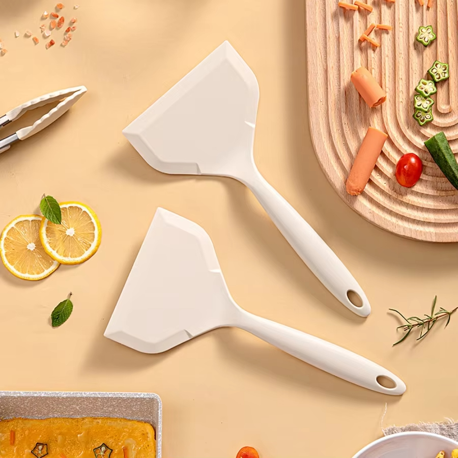Mini Pancake Griddle - 1 adet silikon Isıya dayanıklı spatula